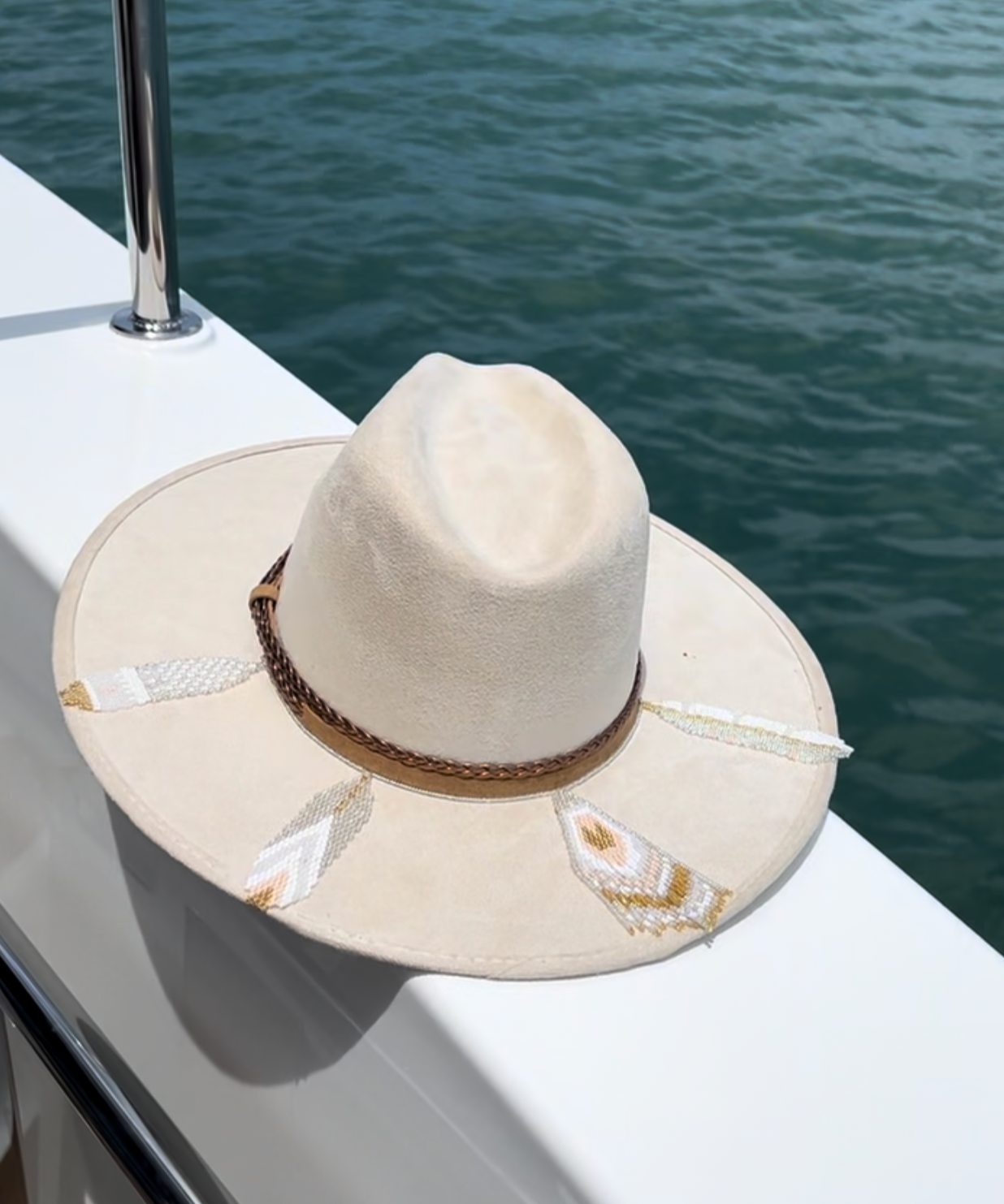 Sombrero White Pico