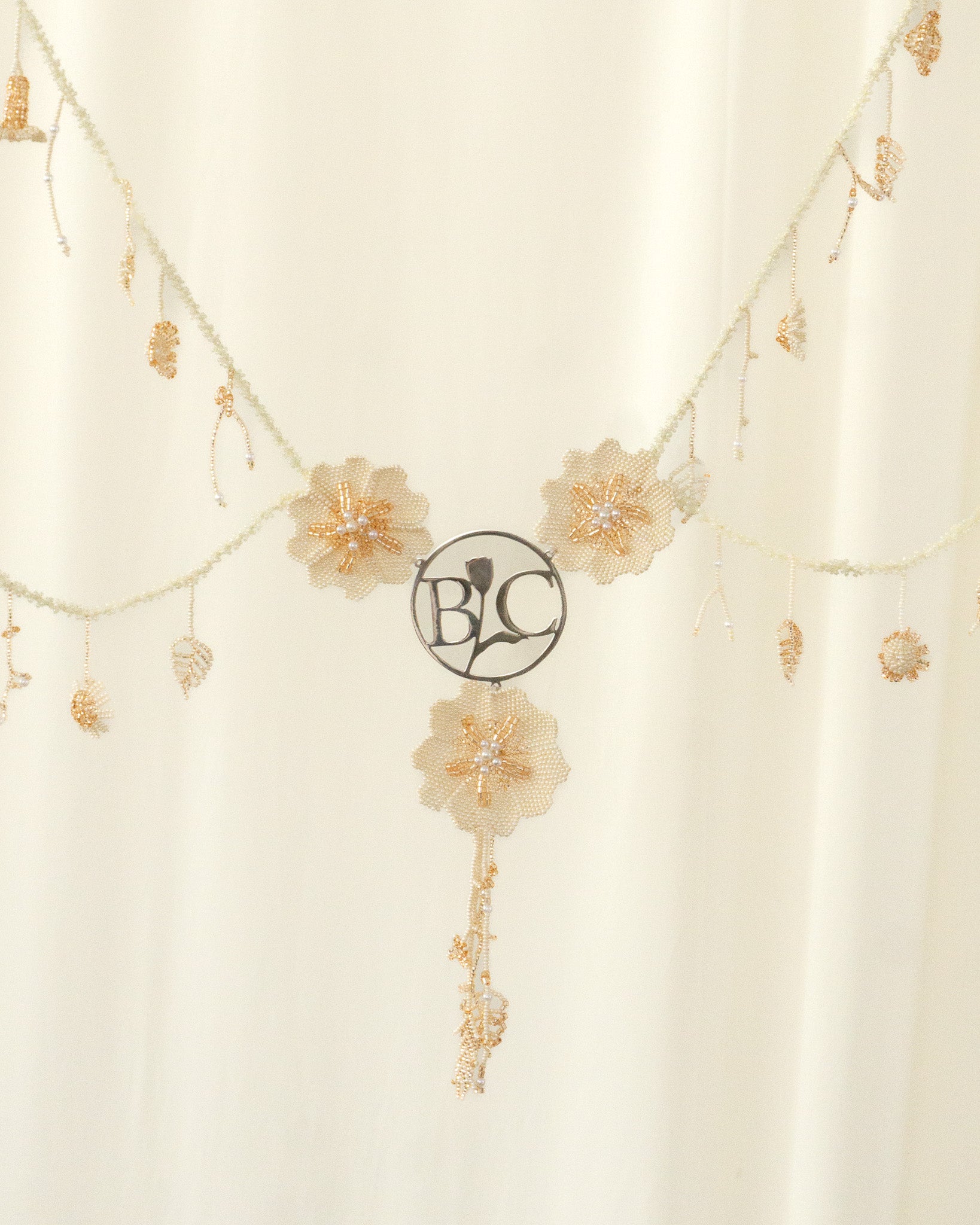 Lazo Clavel con Inciales Personalizadas